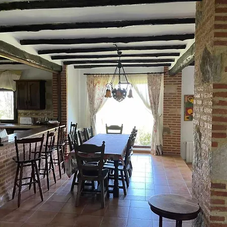 Robles 5 Estrellas De Calidad Holiday home *